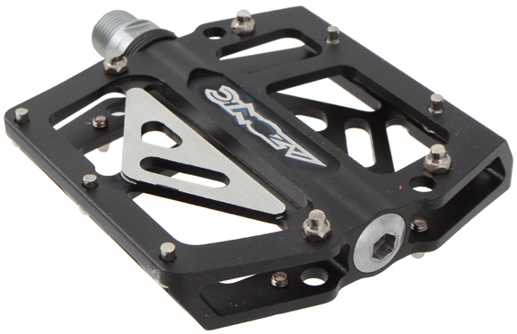 Azonic 420 Platform Pedals Cleat Compatibility | Color: Platform | Black