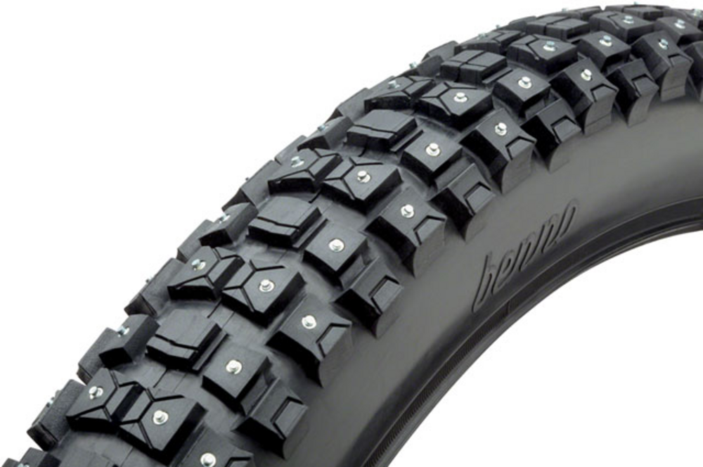 Benno Studded Snow Tire Color: Black