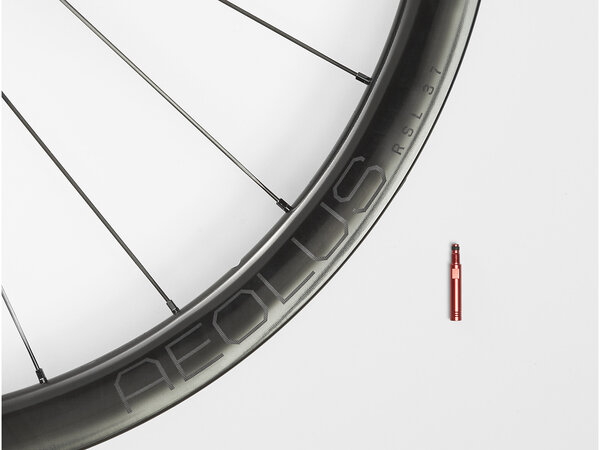 Bontrager Aeolus RSL 37 Tubular Disc Road Front - Helen's Cycles