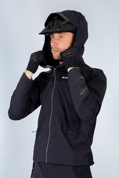 Black Men's Medium Endura MT500 Waterproof Jacket II msp £229.00 