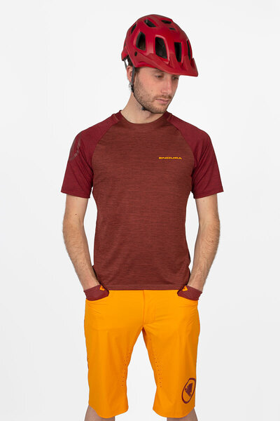 Endura SingleTrack S/S Jersey Endura SingleTrack S/S Jersey