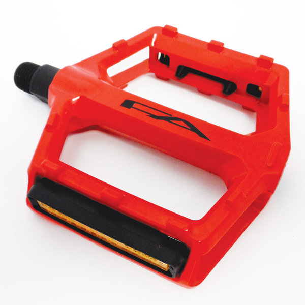 Free Agent Alloy Platform Pedals Color: Red