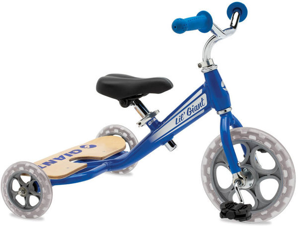 Giant Lil' Giant Trike Color: Blue