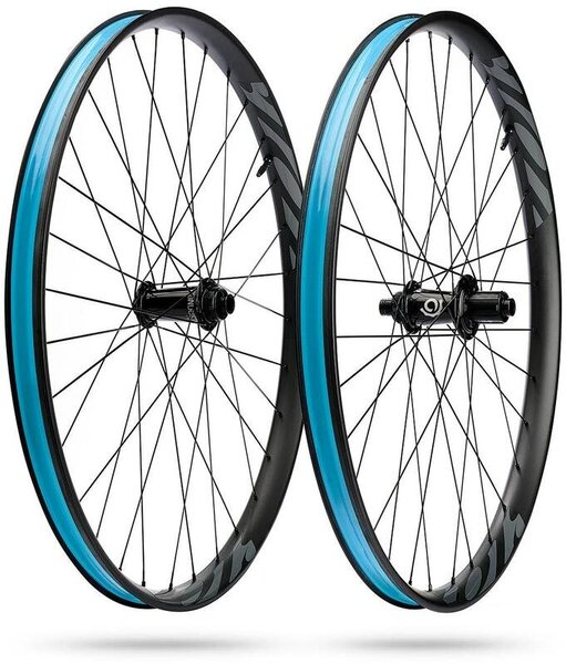 Ibis S35 29-inch Carbon Industry 9 Wheelset Color: Black