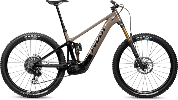 Pivot Cycles Shuttle AM Pro X0 Eagle Transmission w/ Range Extender Pivot Cycles Shuttle AM Pro X0 Eagle Transmission w/ Range Extender