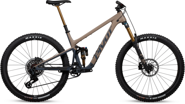 Pivot Cycles Trailcat LT Pro X0 AXS - Carbon Wheels