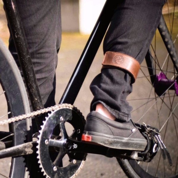 PDW Cufflink Leather Leg Strap