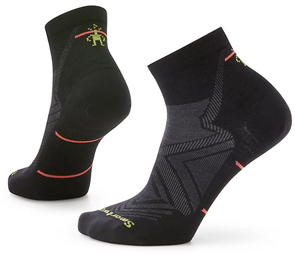 Smartwool Women's Run Zero Cushion Ankle Socks Color: Black