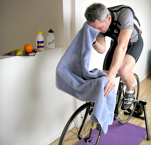 Stay fit, happy and healthy all year round by riding on an indoor trainer!