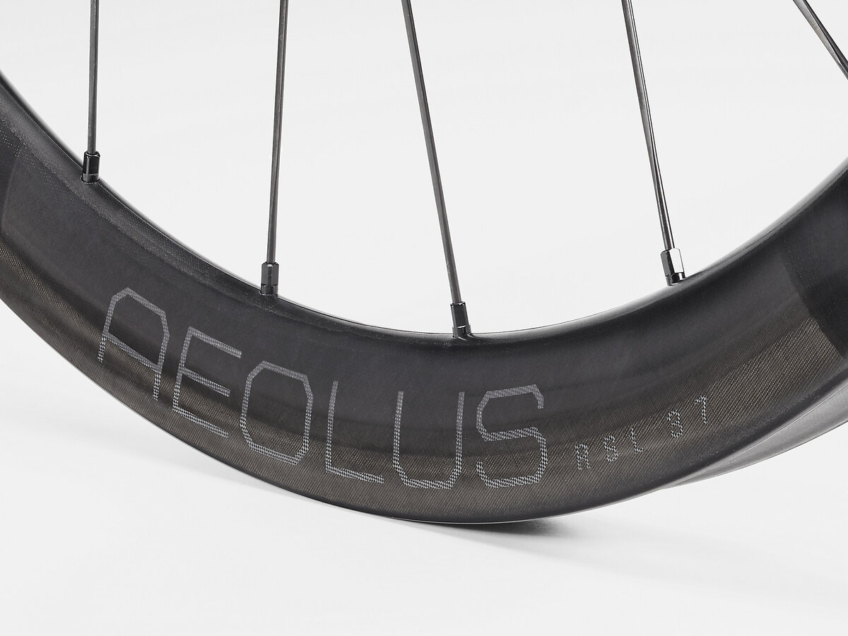 Bontrager Aeolus RSL 37 Tubular Disc Road Front - Helen's Cycles