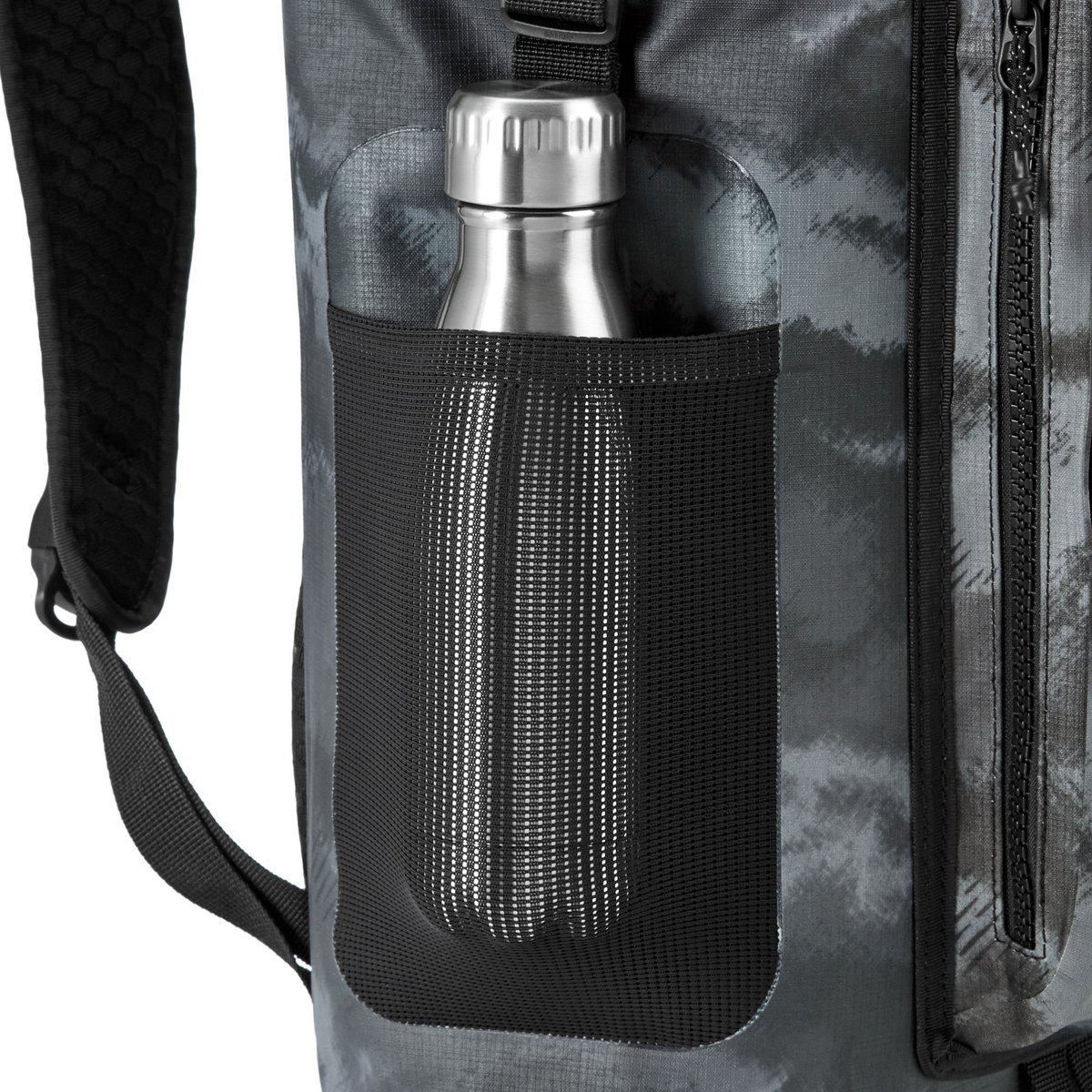 dakine cyclone dry pack