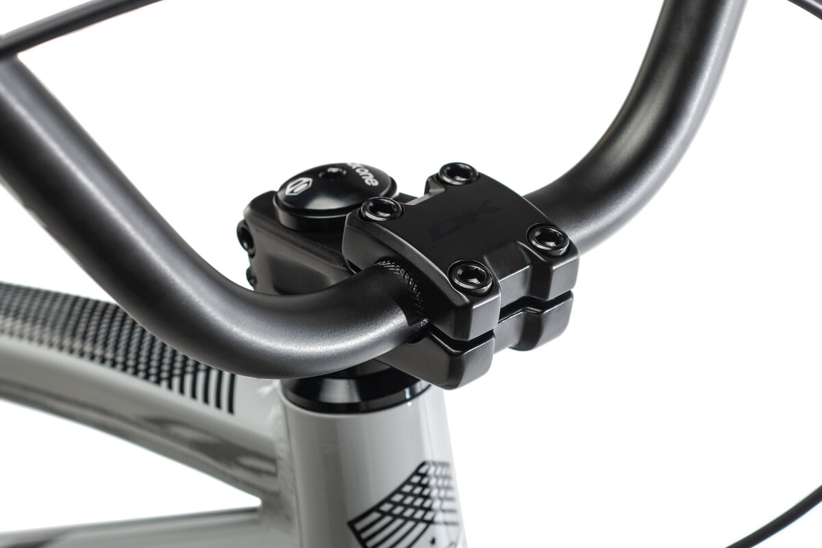 DK Bicycles Zenith Disc Cruiser - Village Bike | Florida