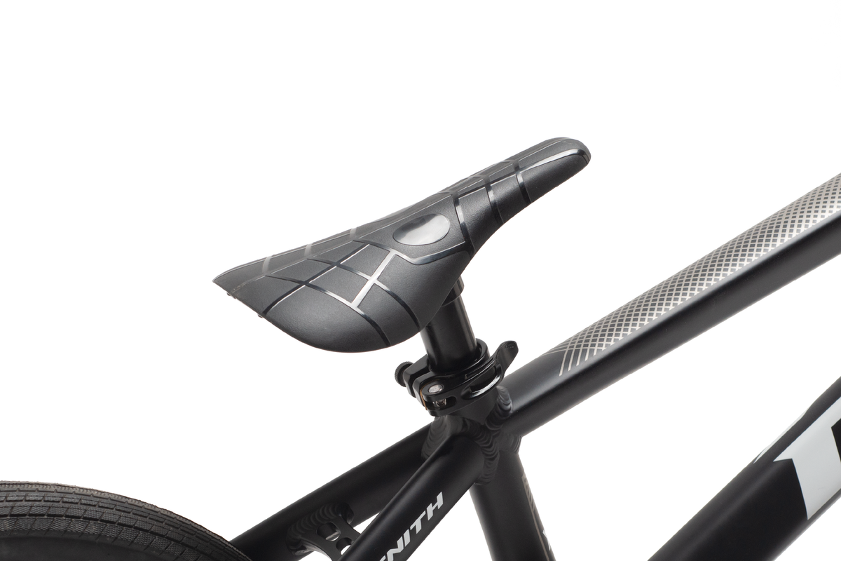 【美品】D-bike KIX Amazon.co.jp: 【公式】アイデス D-Bike KIX AL キックバイク 子供用