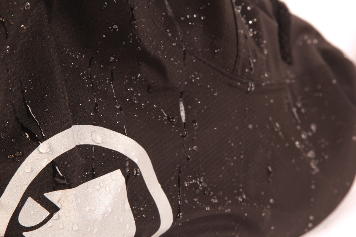 Endura WP Gaiter Overshoe Coal City Cycles Nanaimo, BC