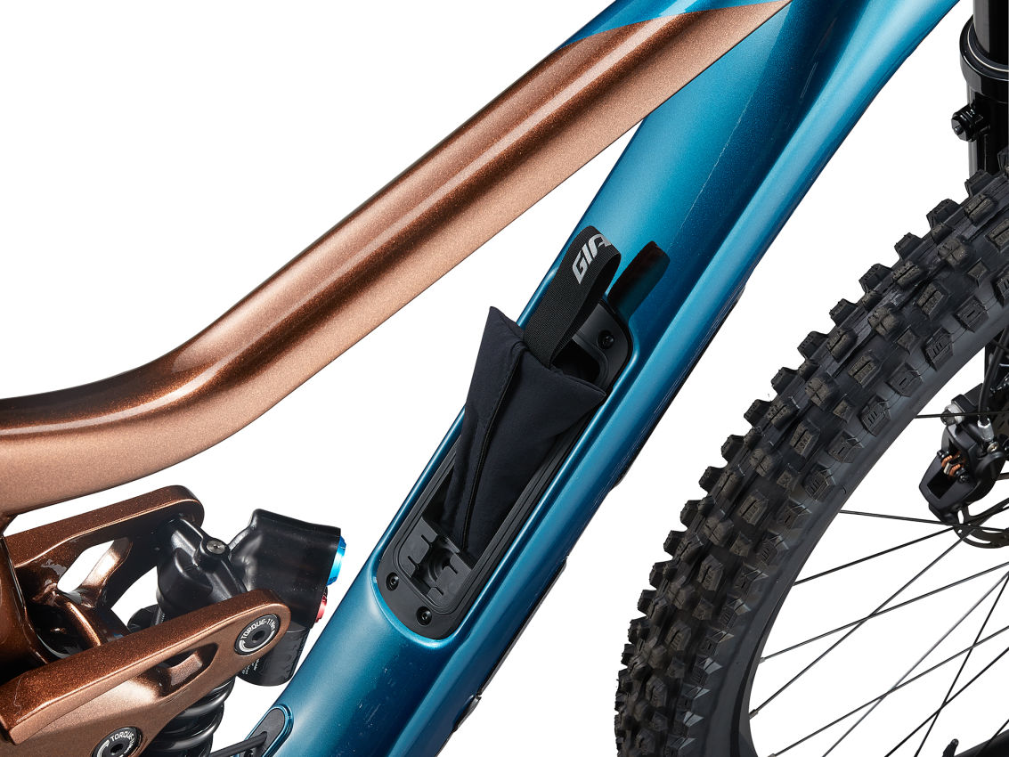 Giant Reign SX - Wheel World Bike Shops - Road Bikes