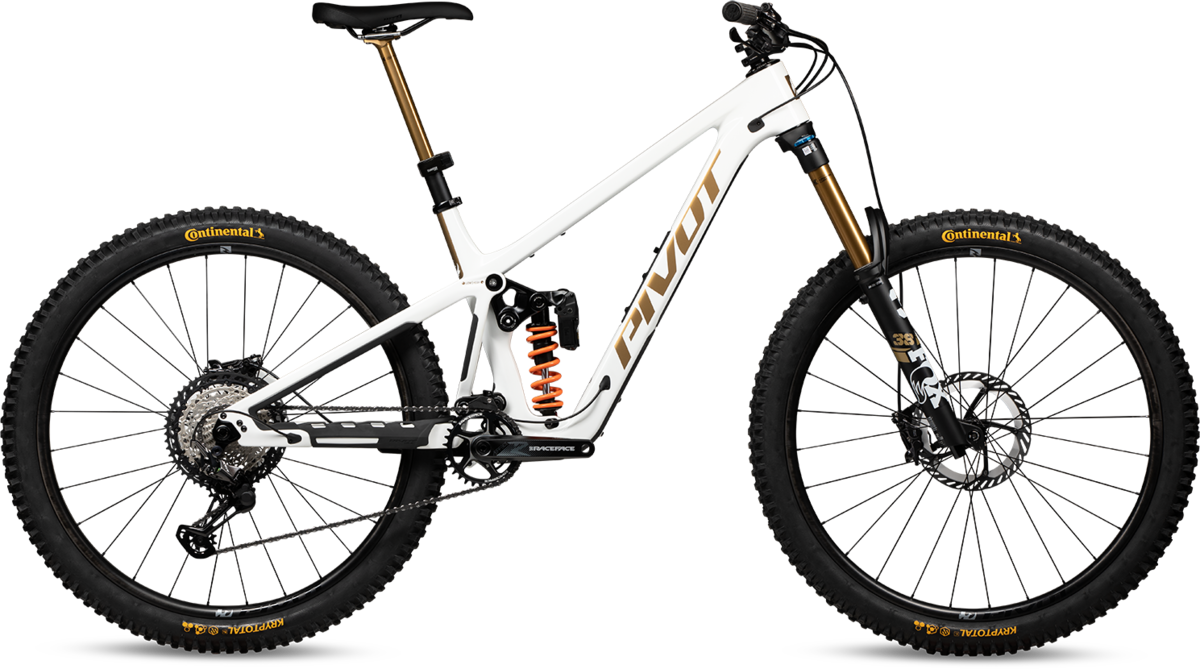 Pivot Cycles Firebird Pro XT Mixed Carbon Wheels Live Valve - The