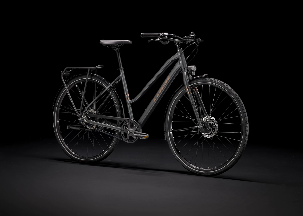 Trek District 4 Equipped Stagger - Bicycle Habitat NYC