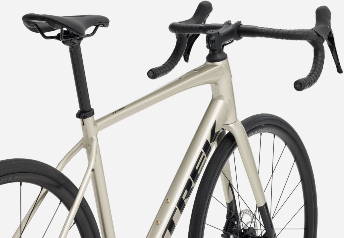Trek Domane AL 4 Gen 4 - www.downtownbicyclesllc.com