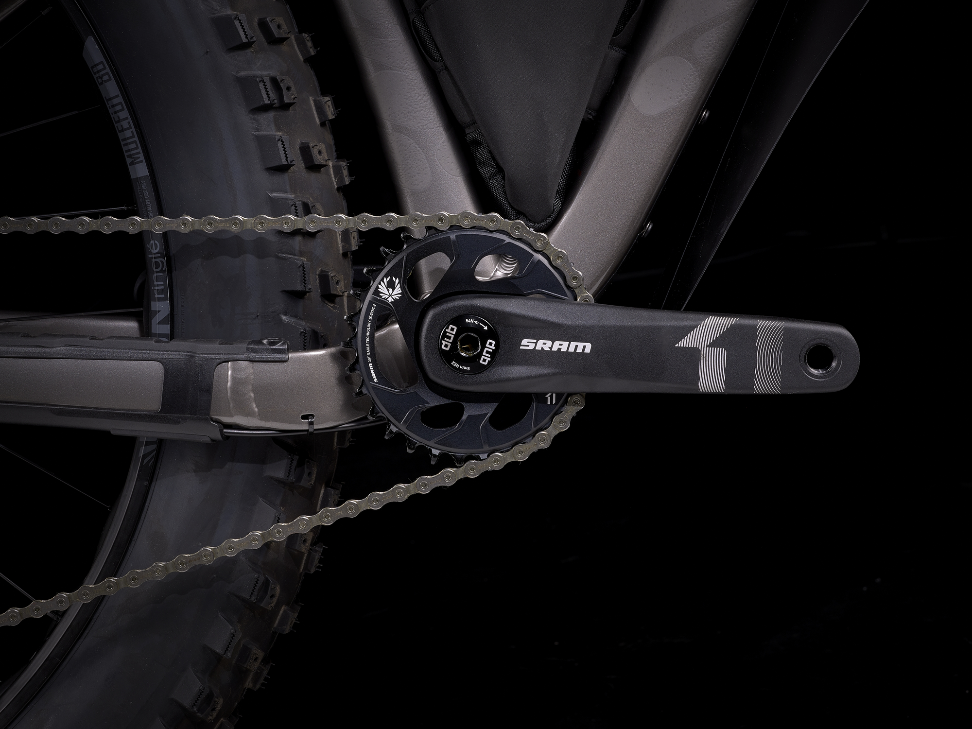 trek-farley-9-winter-edition--