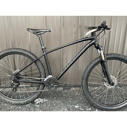 BBB USED Specialized Pitch Large