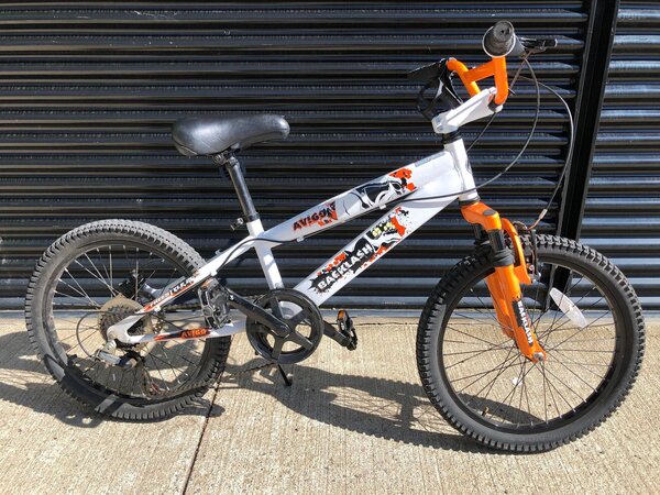 USED : AVIGO FREESTYLE : 20" ORANGE/WHITE - Mike's Bike Shop