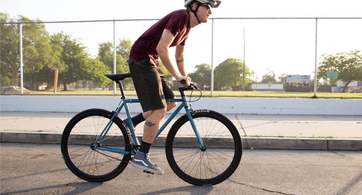 "fixed gear bike"