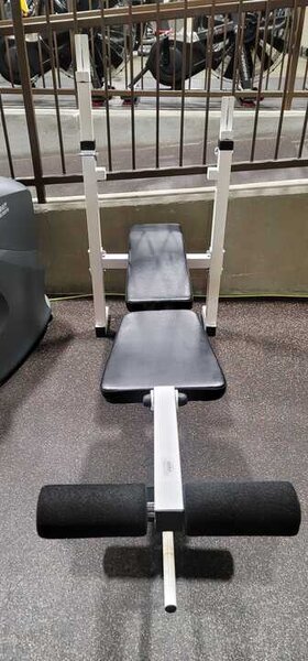 Scheller's - Refurbished Used Flat to Incline Bench w/ Bar Stand and Leg Extensions/ Curls