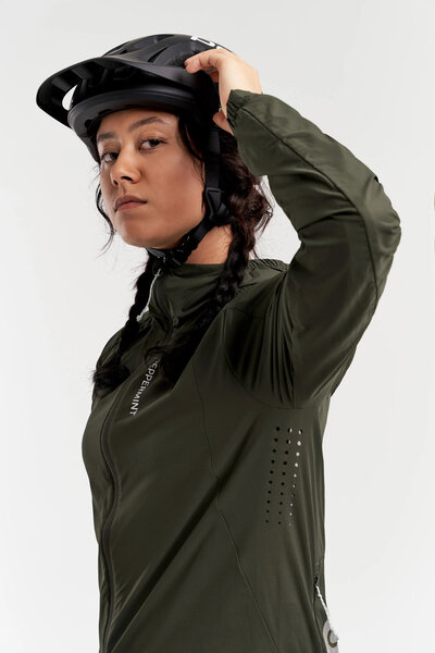 Peppermint Cycling Wind Jacket Color: Spruce