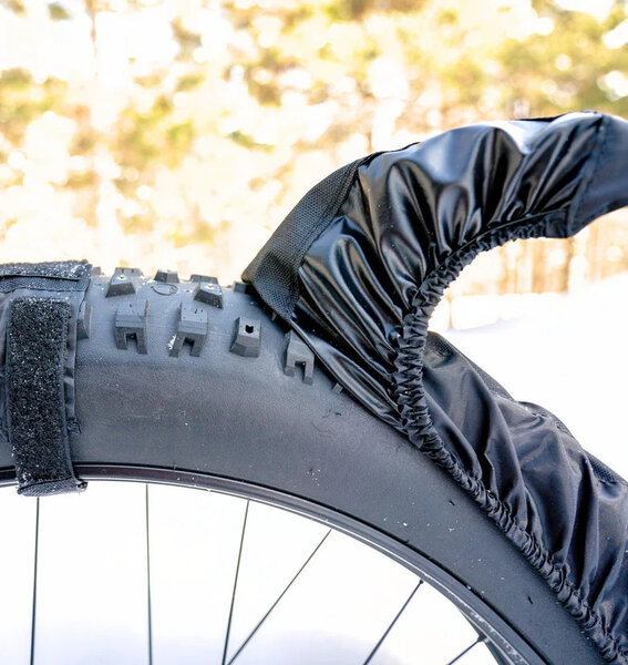 Blivet Tindr Tire Cover Set