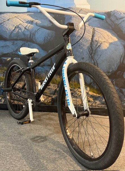 SE Bikes PRE OWNED - BLOCKS FLYER BLACK/WHITE WITH BLUE - CALL FOR DETAILS!!! SHIPPING AVAILABLE AT BUYERS EXPENSE.