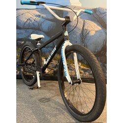 SE Bikes PRE OWNED - BLOCKS FLYER BLACK/WHITE WITH BLUE - CALL FOR DETAILS!!! SHIPPING AVAILABLE AT BUYERS EXPENSE.