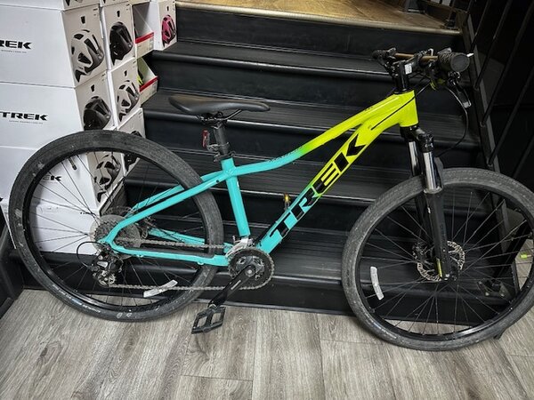 Wolverton's Cycling & Fitness USED TREK MARLIN 5 SMALL