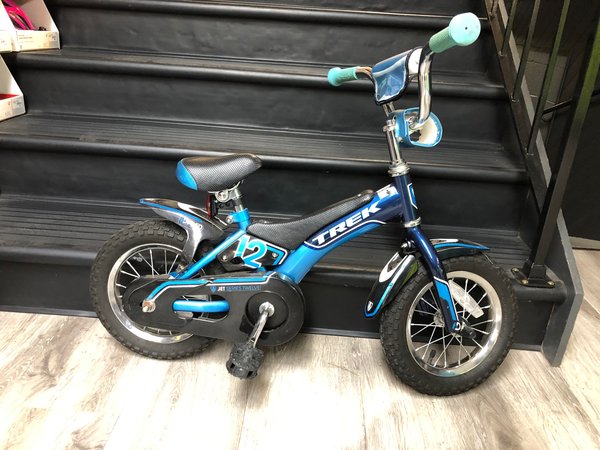 Wolverton's Cycling & Fitness USED Trek Jet 12