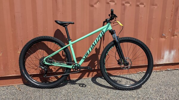 Cahaba Cycles Pre-Owned 2020 Specialized Rockhopper Medium