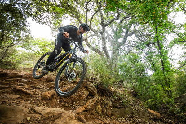 The Trail 429 is ideal for riders looking for a bike that can handle everything from cross-country races to technical all-mountain trails.