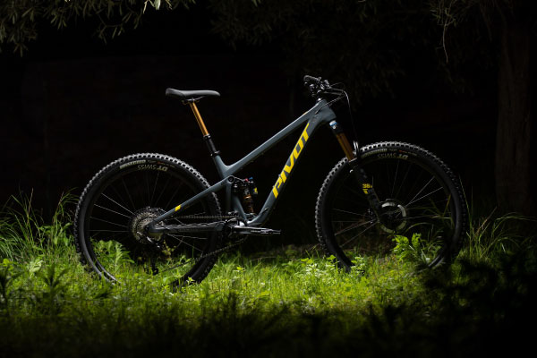 Pivot Trail 429 key specs