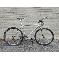 Pre-Owned Specialized Stumpjumper 26