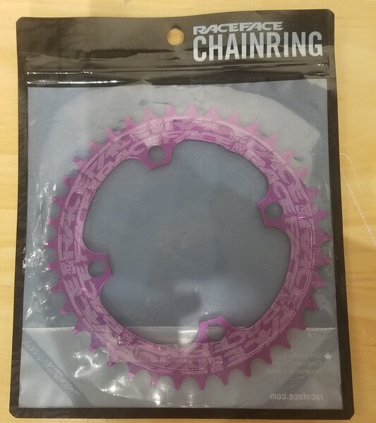 RaceFace DEAL Race Face Narrow-Wide Chainring 38T x 104mm, Purple