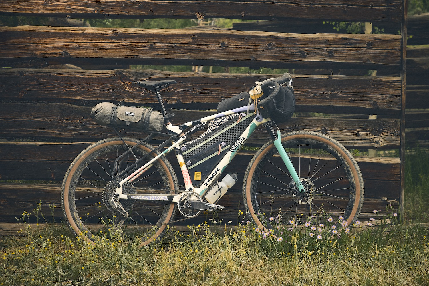 Trek CheckOUT Gravel Bike - Massachusetts Bike Shop - Landry's Bicycles