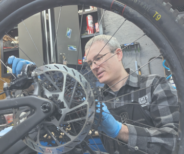 Landry's bike shop location and hours