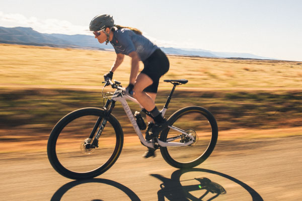 The 2022 Juliana Wilder is a super fast XC race bike for women