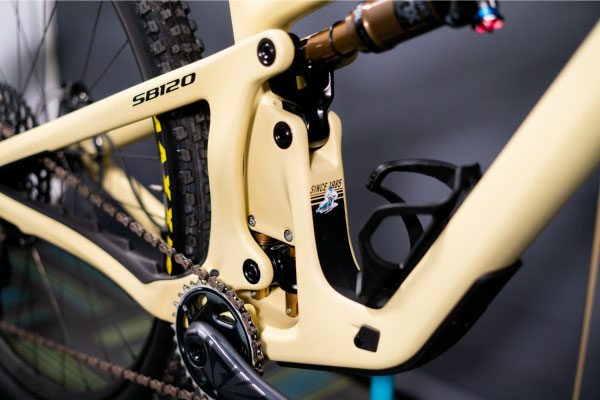 The SB120 T-Series frames feature Yeti’s latest Switch Infinity design, a killer update on an already incredible system. 