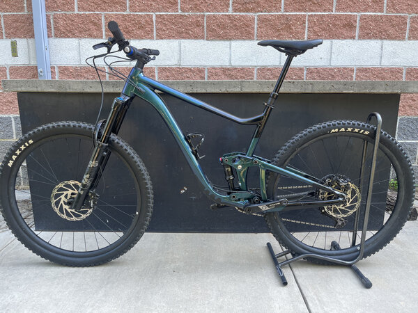 Giant Rental Trance X 29 1 XL Chameleon Blue