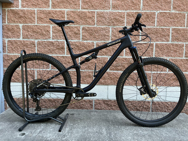 Specialized Rental EPIC EVO MNSHDW/SILDST/PRL L