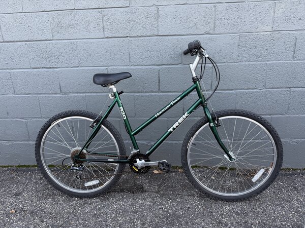 Pre-owned *USED* Mountain Track 820 Stagger Large