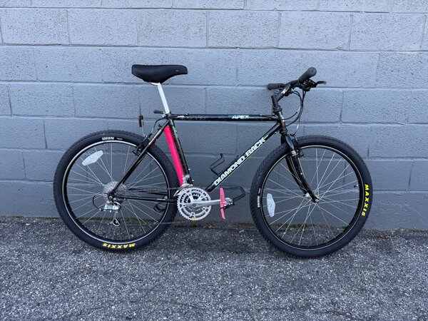 Pre-owned *USED* Diamondback Apex Large Pre-owned *USED* Diamondback Apex Large