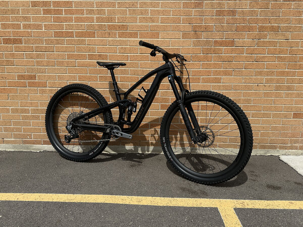 Pre-owned *USED* Fuel EX 9.8 GX AXS T-Type Gen 6 29 SMALL