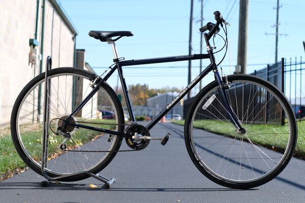 Diamondback Used DiamondBack Approach Hybrid Navy Large