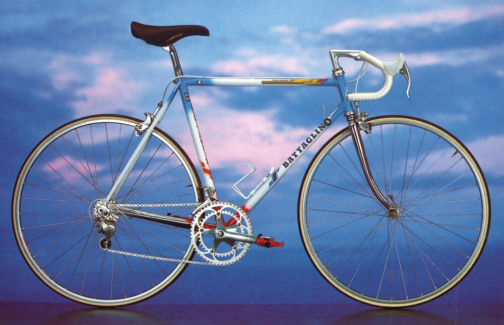The limited-edition replica of Stephen Roche’s Triple Crown frame