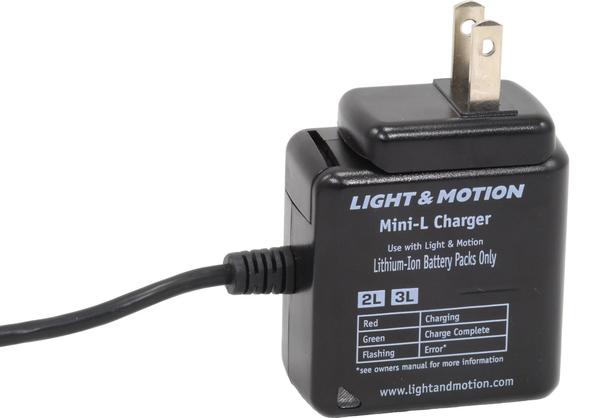 Light and Motion Mini L Smart Charger